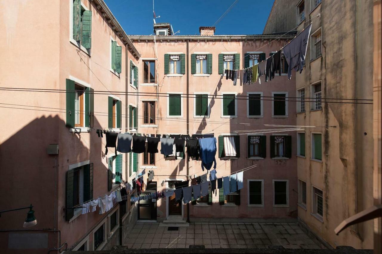 Le Ancore Apartment Few Steps From Biennale Art Velence Kültér fotó